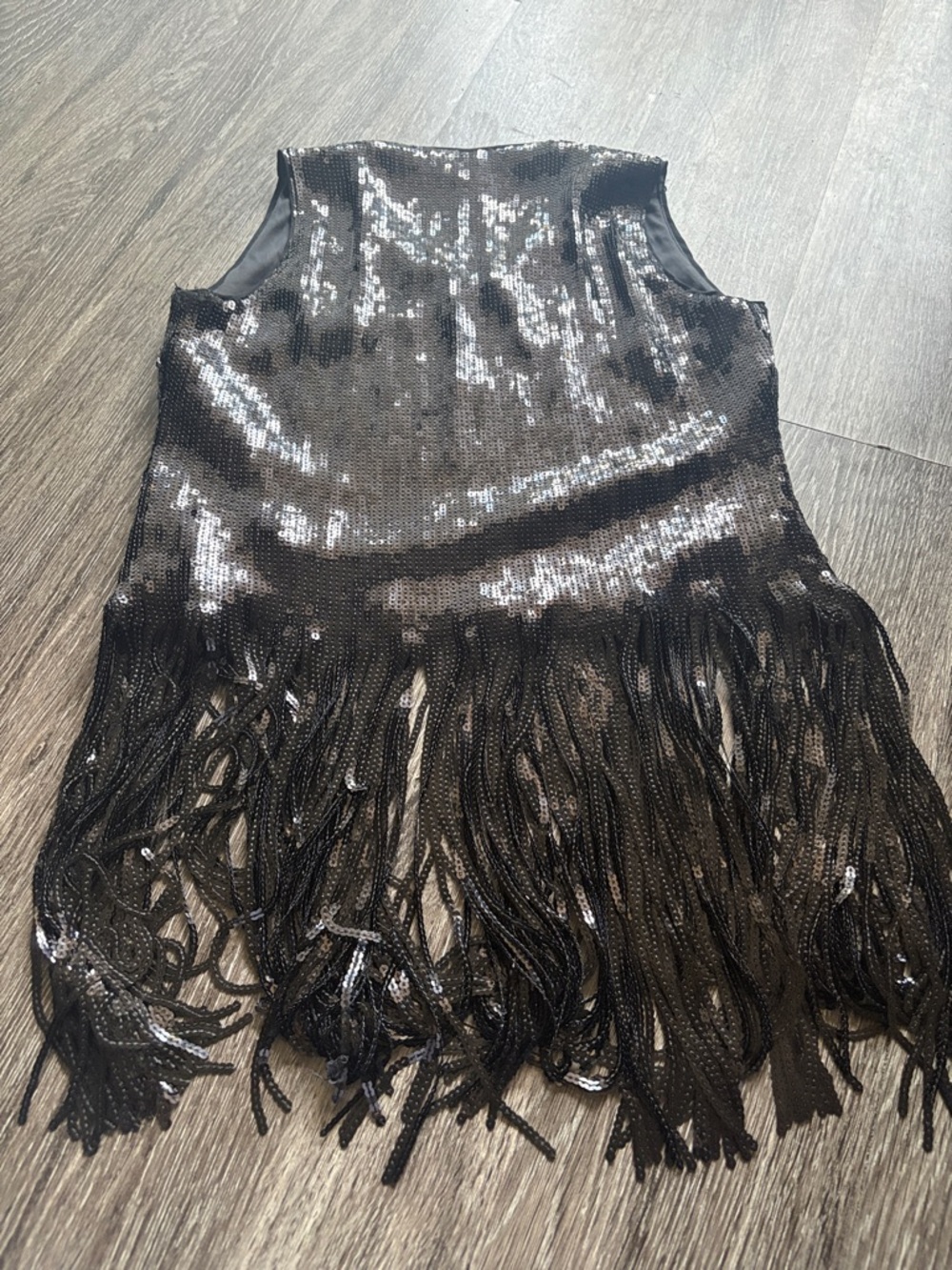 Vince Camuto Black Sequin Fringe top - Picture 3 of 8